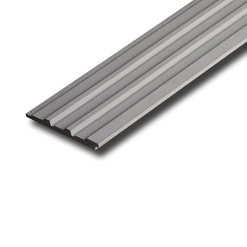 ไม้ตกแต่งผนัง เอสซีจี โมดิน่า M2 ขนาด 30X300X2.5 ซม. สีซีเมนต์